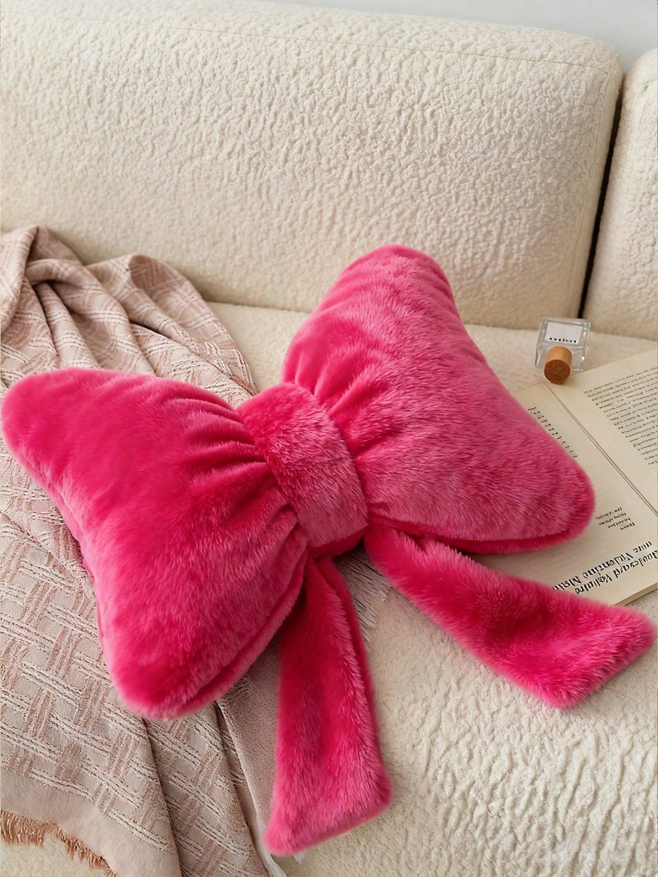 Decorative Bow Throw Pillow, Soft & Cute Bow Decor Cushion, Suitable For Bed, Sofa And Bedroom, Essential Home Decor Pillow For Spring/Summer, Birthday Gift, Perfect Gift For Family And Friends On Wed