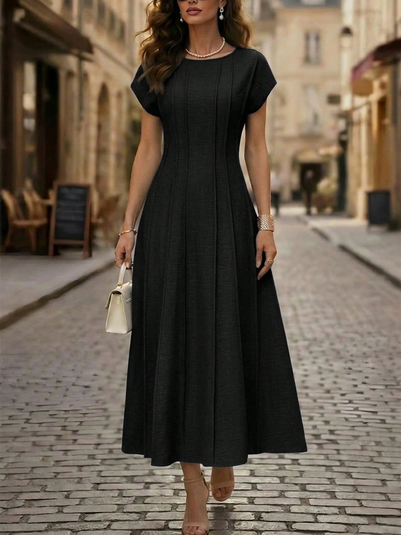Editum Women's Elegant Knee-Length Dress With Round Neck, Cinched Waist, Cap Sleeves, Blue Color, Suitable For Casual Wear And Commuting, Early Spring