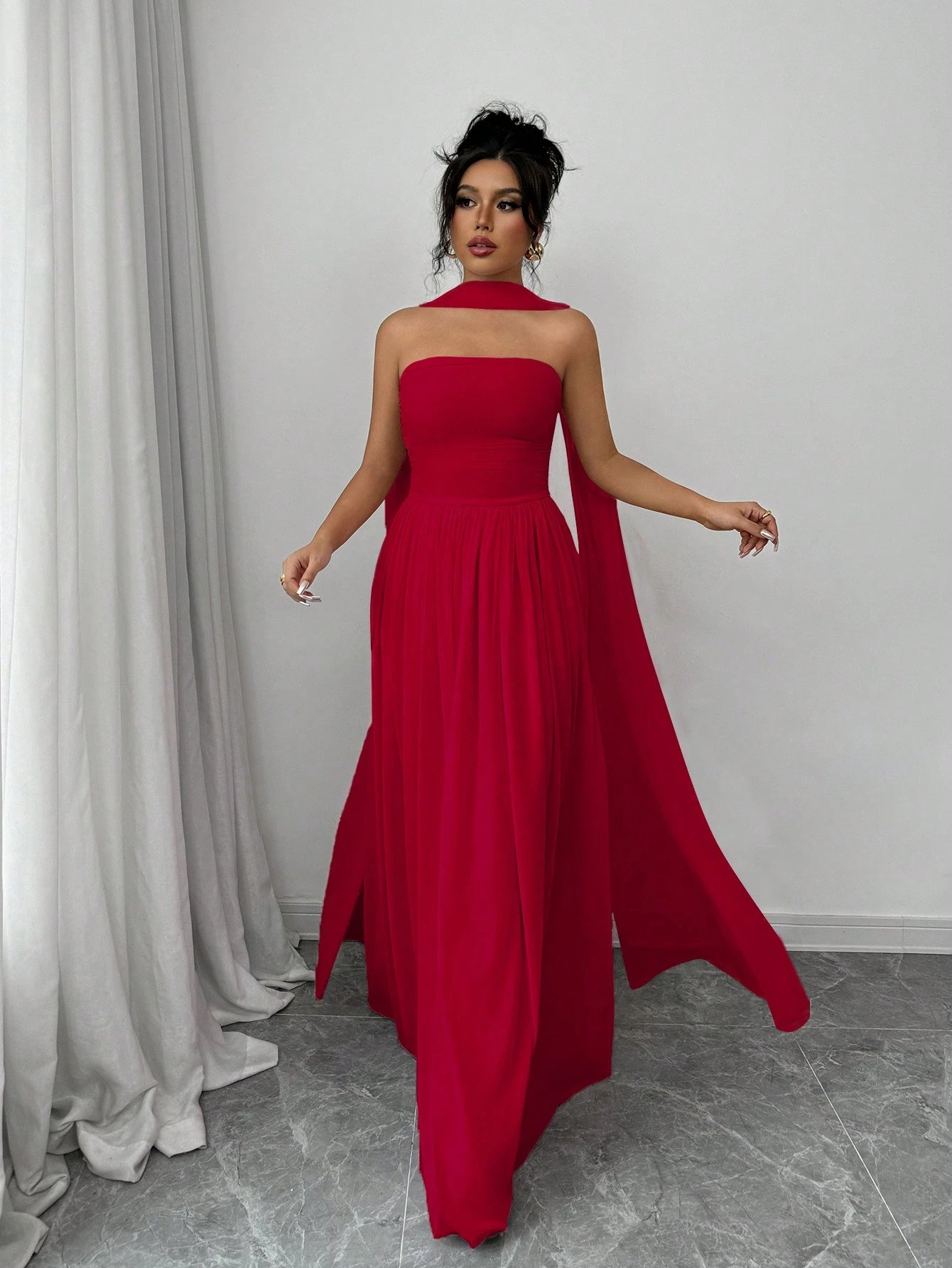 Elenzga 1pc Women Solid Color Halter Dress With Pleated Detail, Elegant Sleeveless Long Dress Maxi Women Outfit