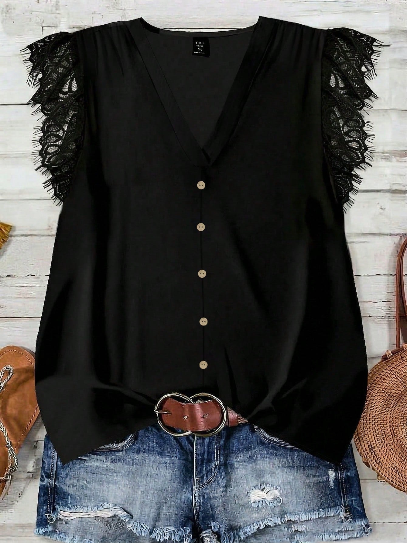 EMERY ROSE Casual Minimalist Romantic Lace Trim Plus Size Women V-Neck Ruffle Hem Short Sleeve Black Blouse, Suitable For Summer, Vacation