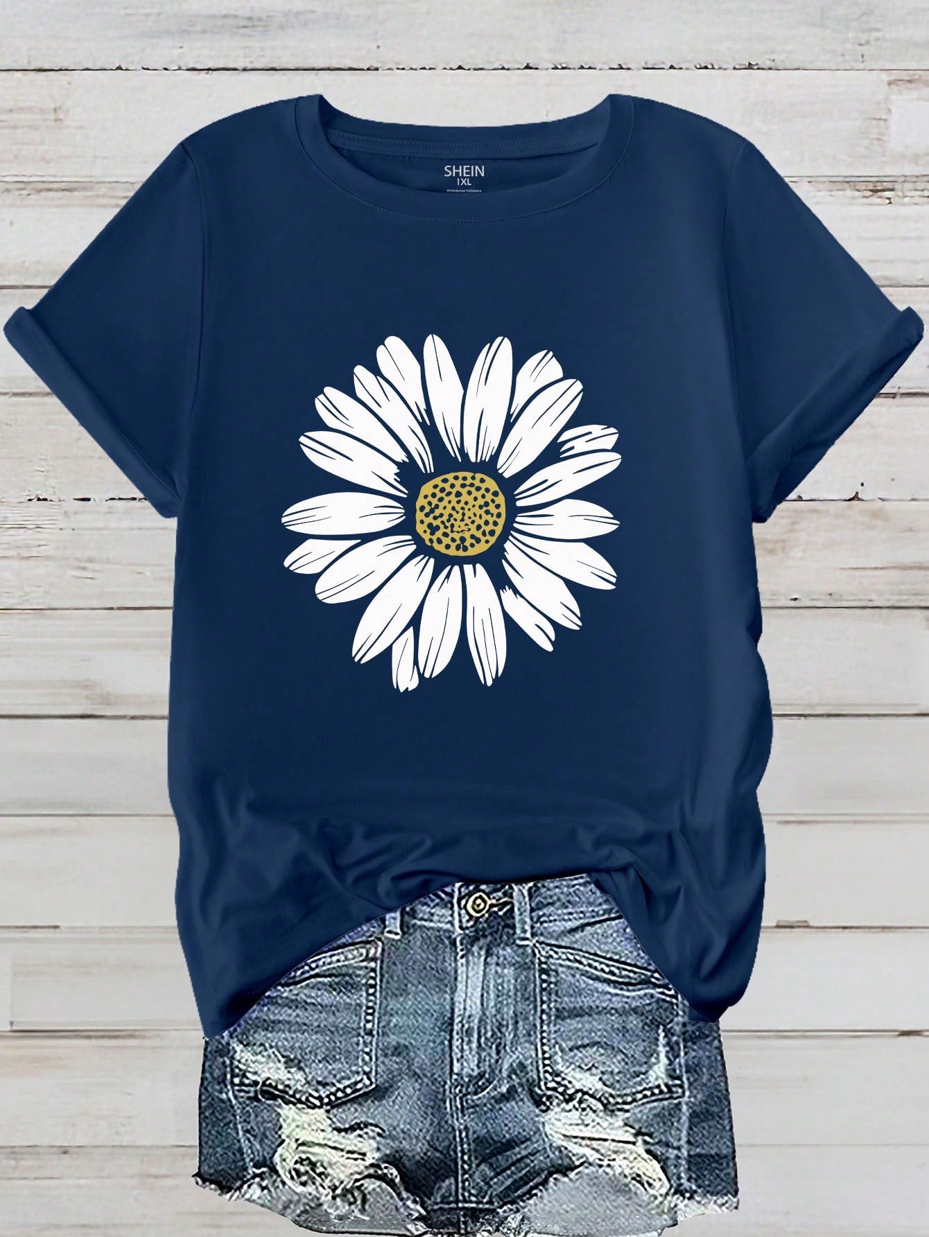EMERY ROSE Plus Size Women's Floral Print Short Sleeve Casual T-Shirt, Women Round Neck Flower Pattern Top Graphic Tees Women Tops