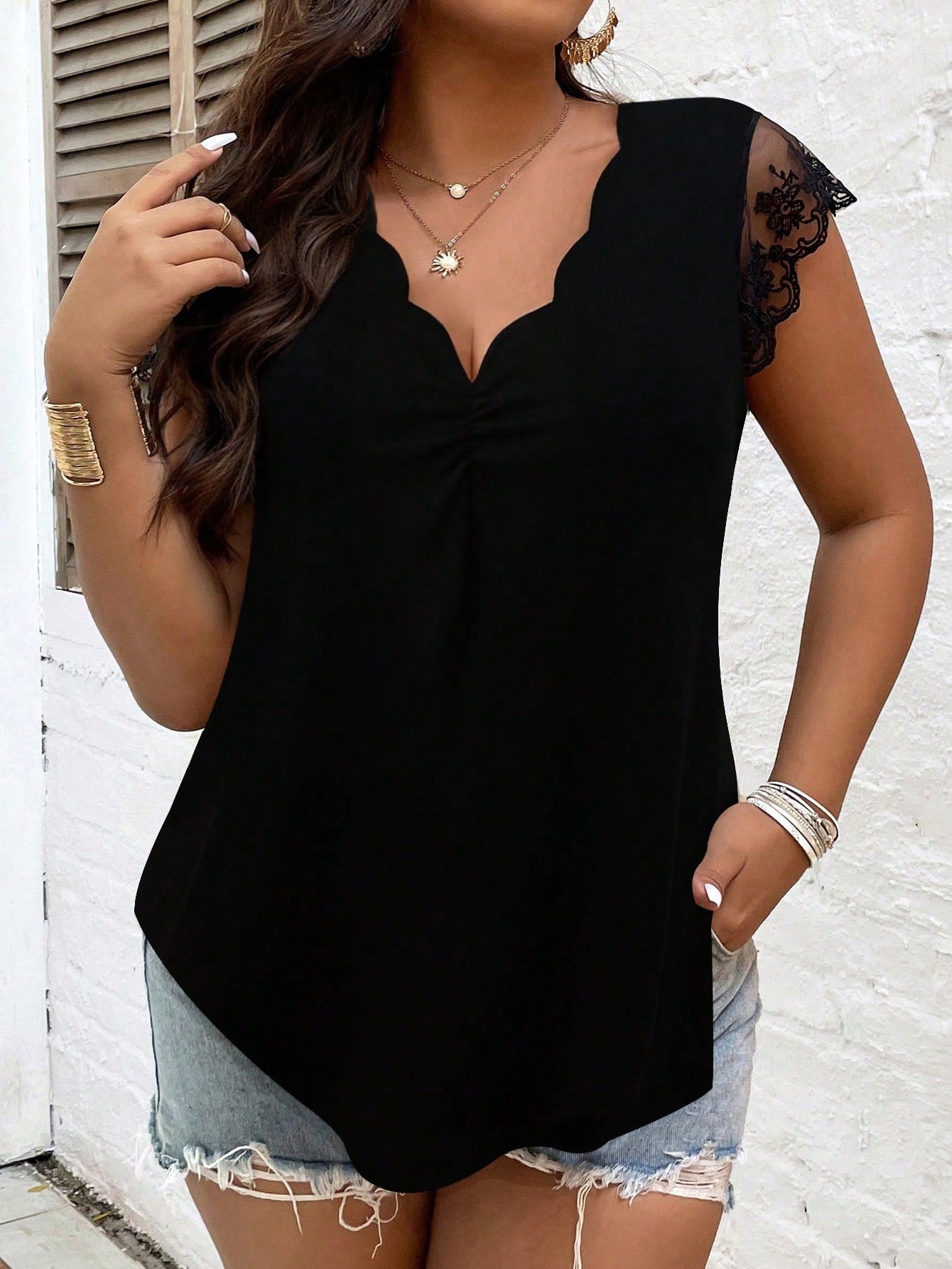 EMERY ROSE Women Plus Size Floral Lace Collar Splicing Short Sleeve Top, Versatile