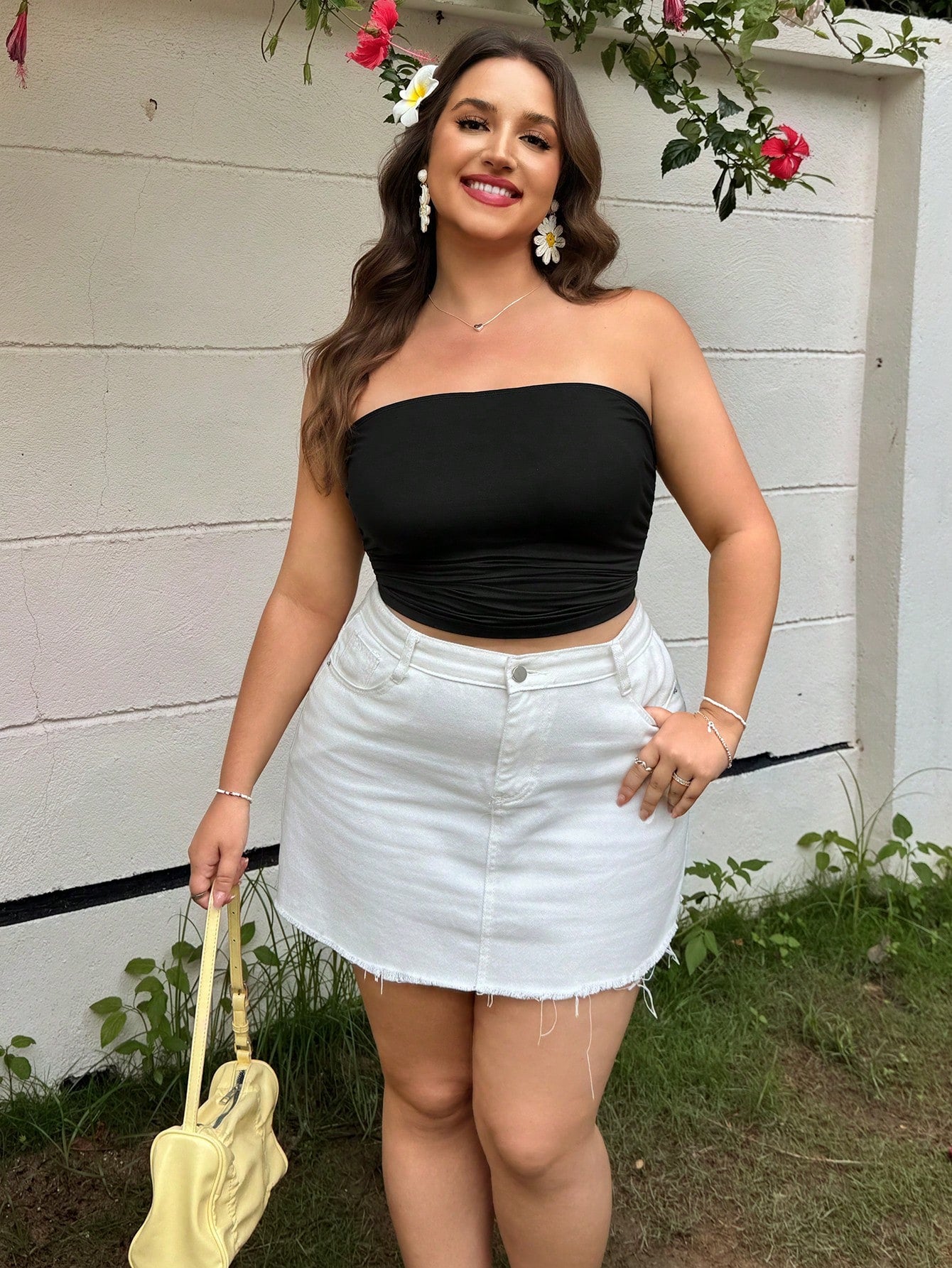 EZwear Women\ Plus Size Pleated Solid Color Bandeau Top