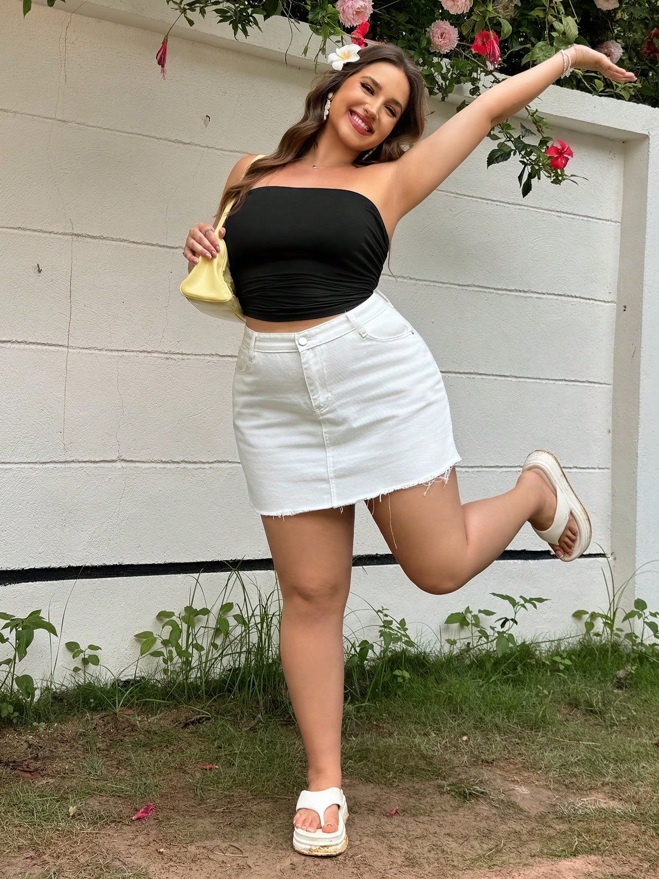 EZwear Women\ Plus Size Pleated Solid Color Bandeau Top