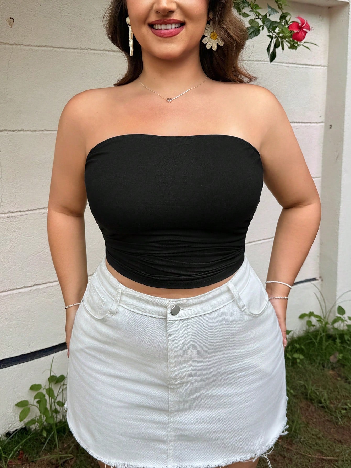 EZwear Women\ Plus Size Pleated Solid Color Bandeau Top