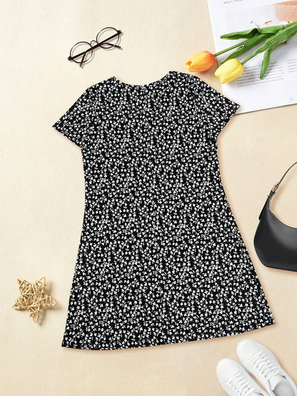 Fashionable Casual Vacation Style Lightweight Elegant Ditsy Floral Short Sleeve Dress, Versatile For Mother's Day, Outdoor, Home, Travel, Office Wear Black Summer