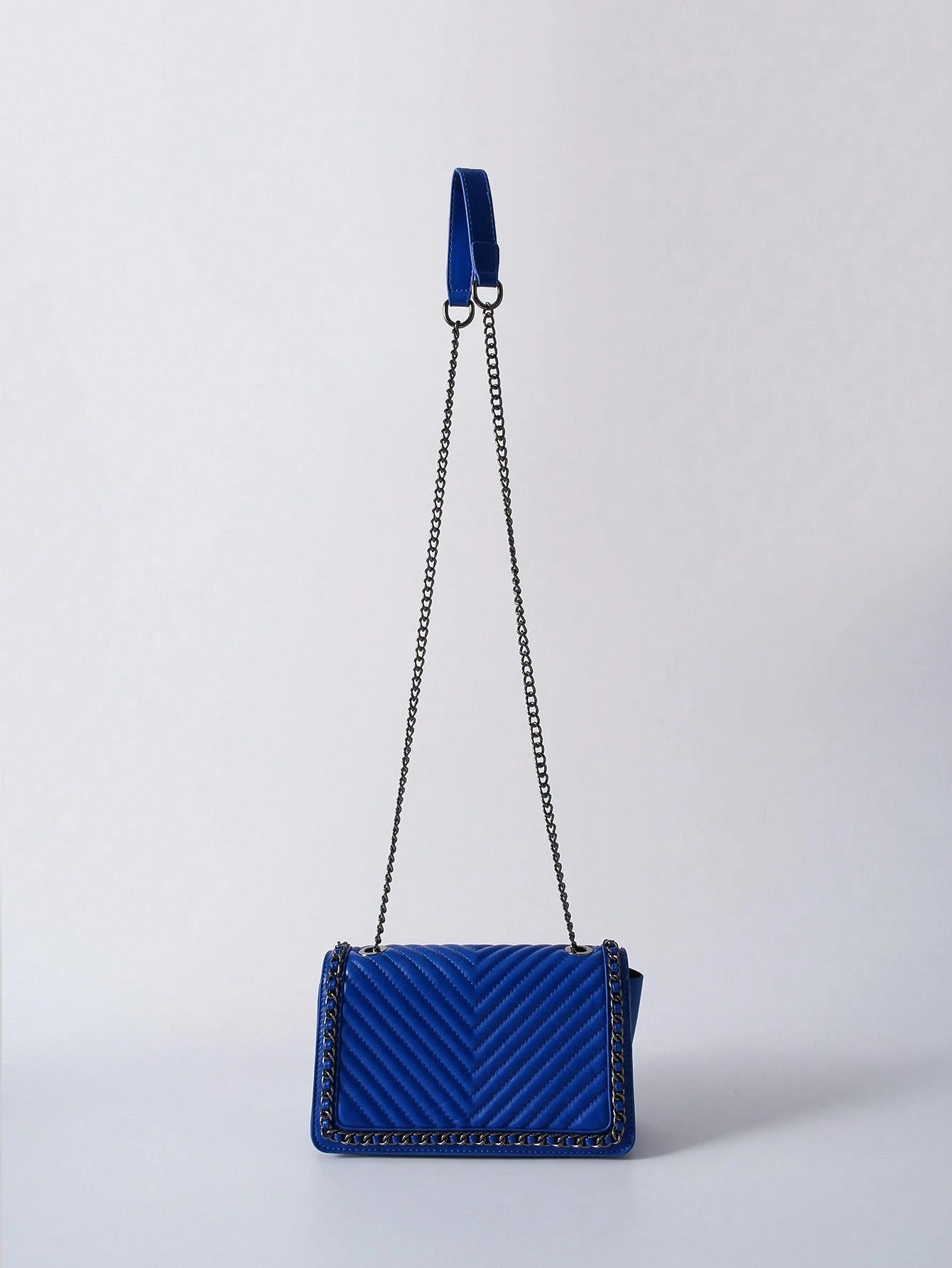 Fashionable Chain Decorated V-Shaped Embroidery Thread Shoulder Bag Crossbody Bag For Women, Small Square Bag Winter Gifts