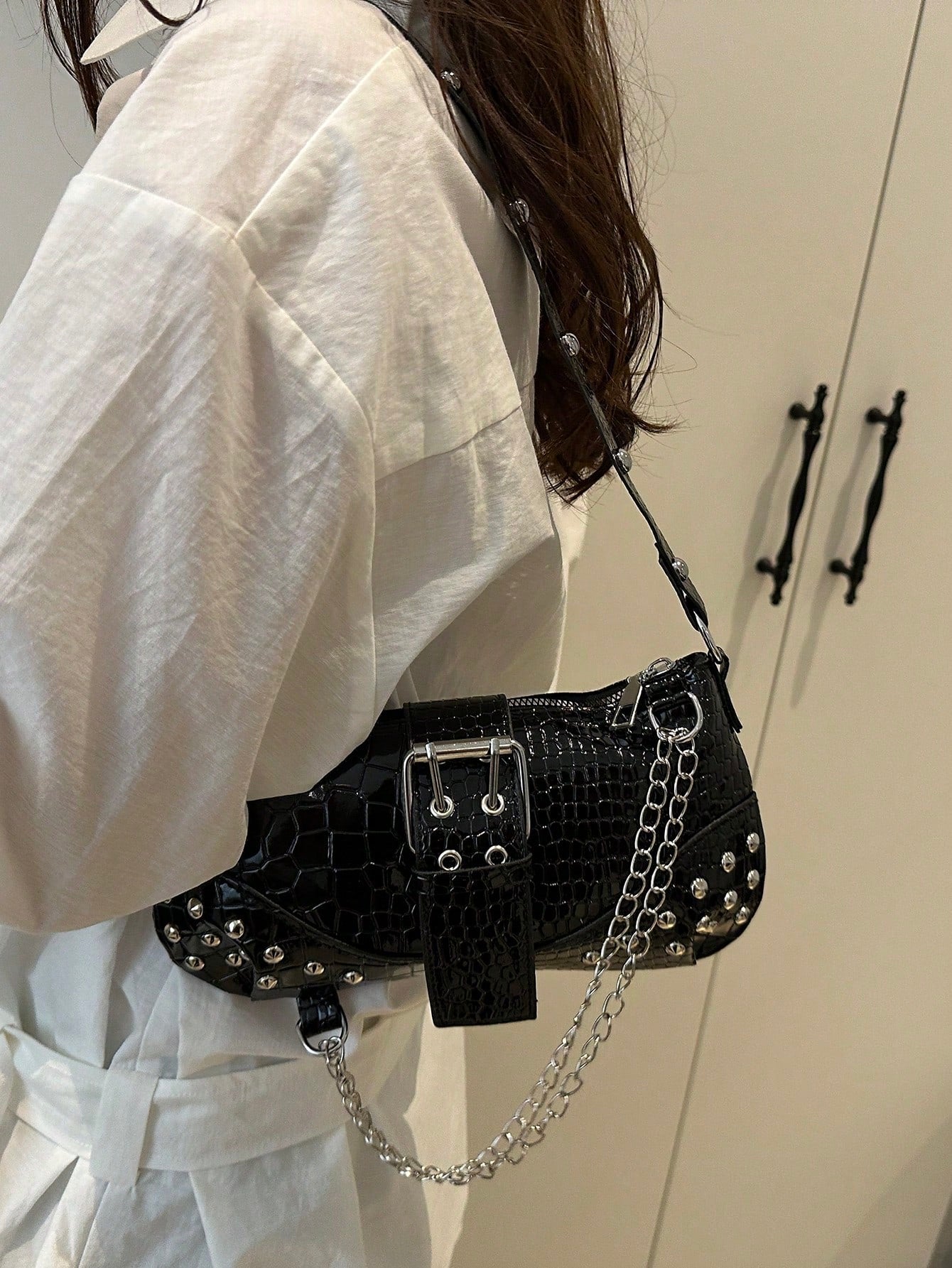 Fashionable & Versatile Chain Decor Shoulder Bag, Suitable For Women Commuting Daily Use