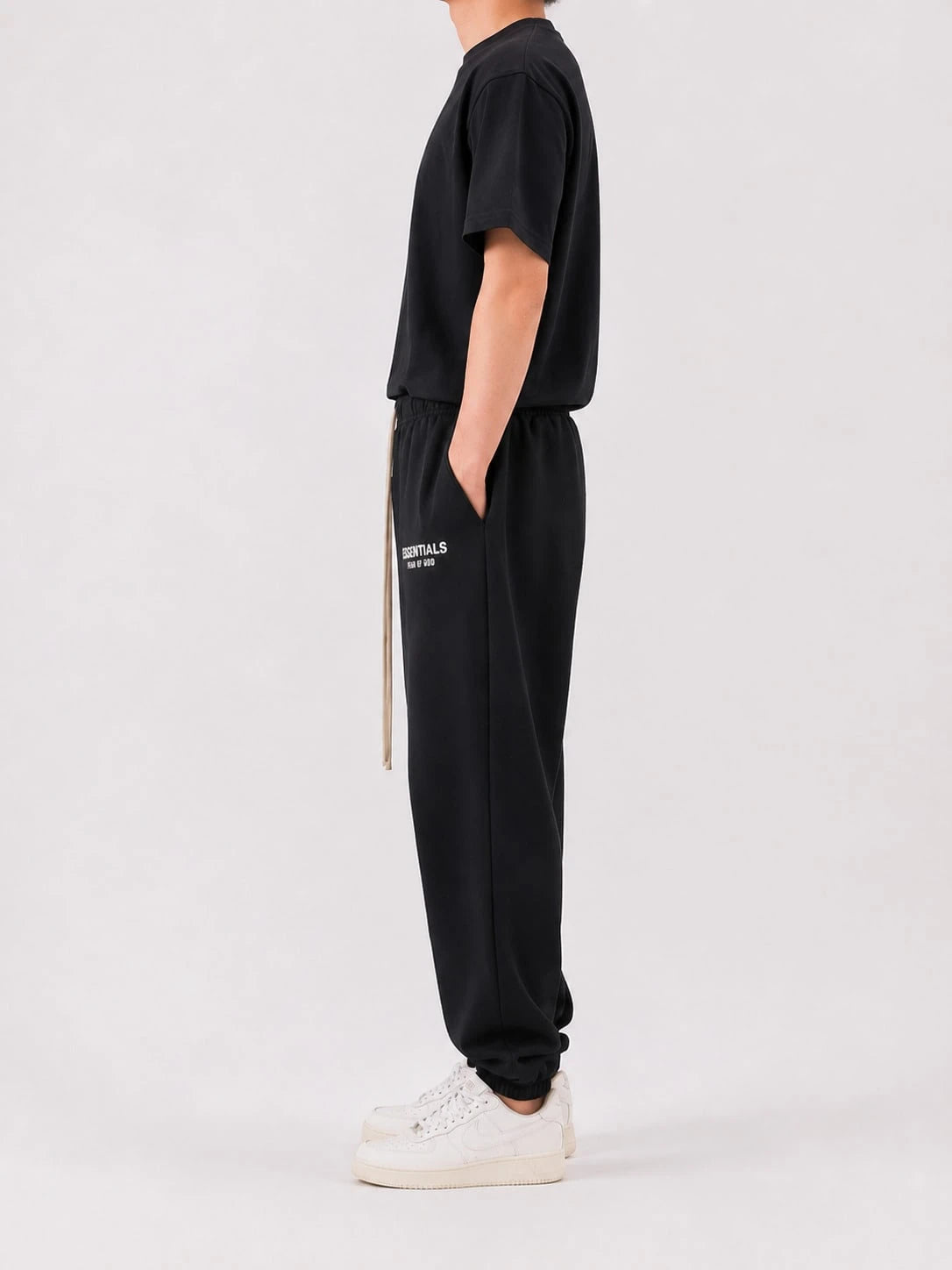 Fear Of God Essentials Fleece Sweatpant (FW24) Unisex