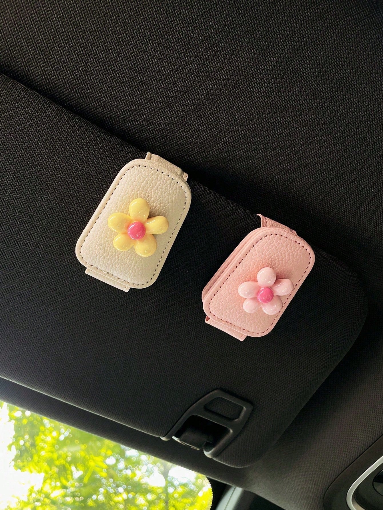 Flower Decor Car Visor Clip, Fashion Glasses Storage Holder With Magnetic Attachment