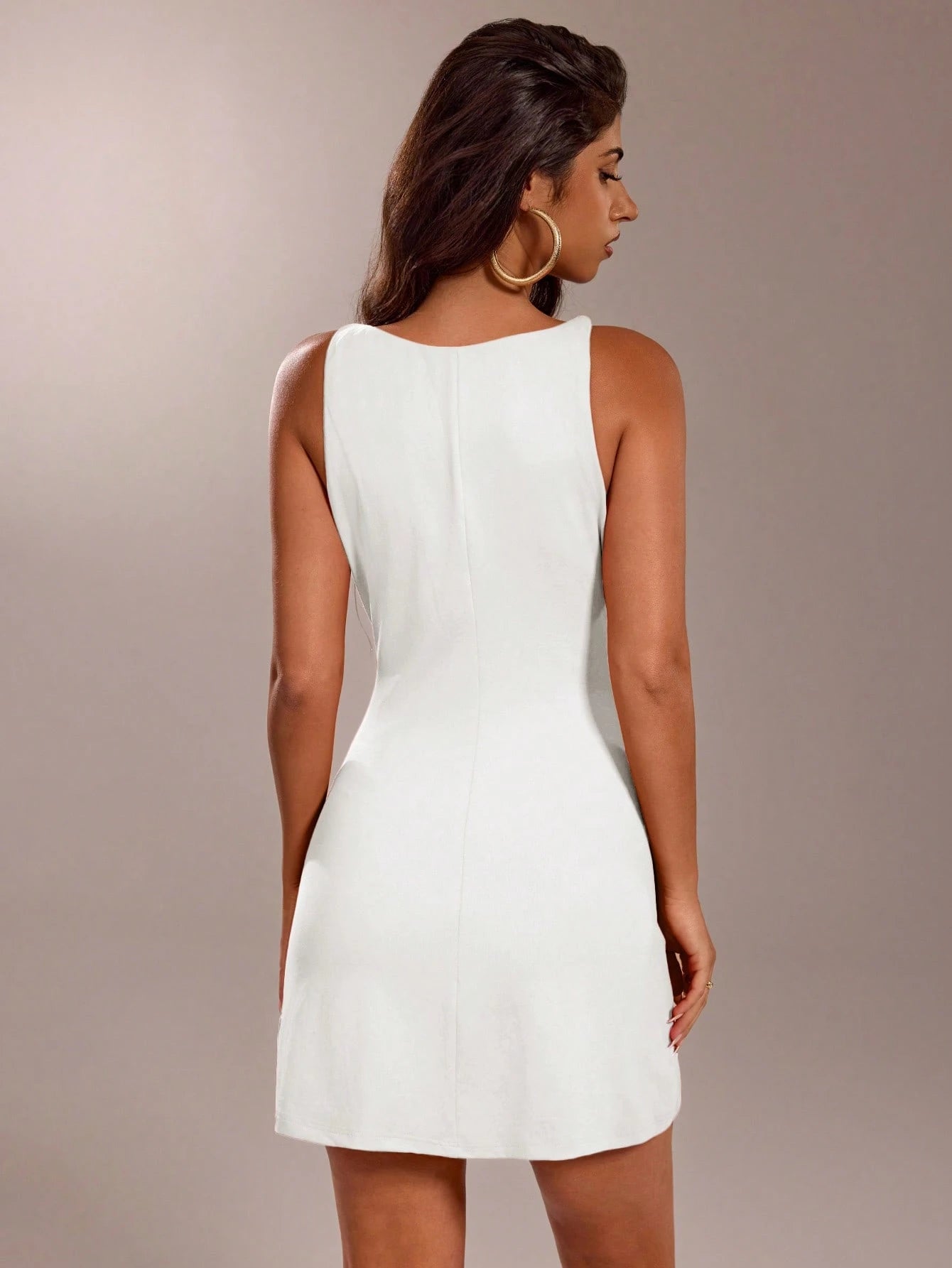 Forever 21 Women's Solid Color Round Neck Sleeveless Fashionable Short Dress, Summer