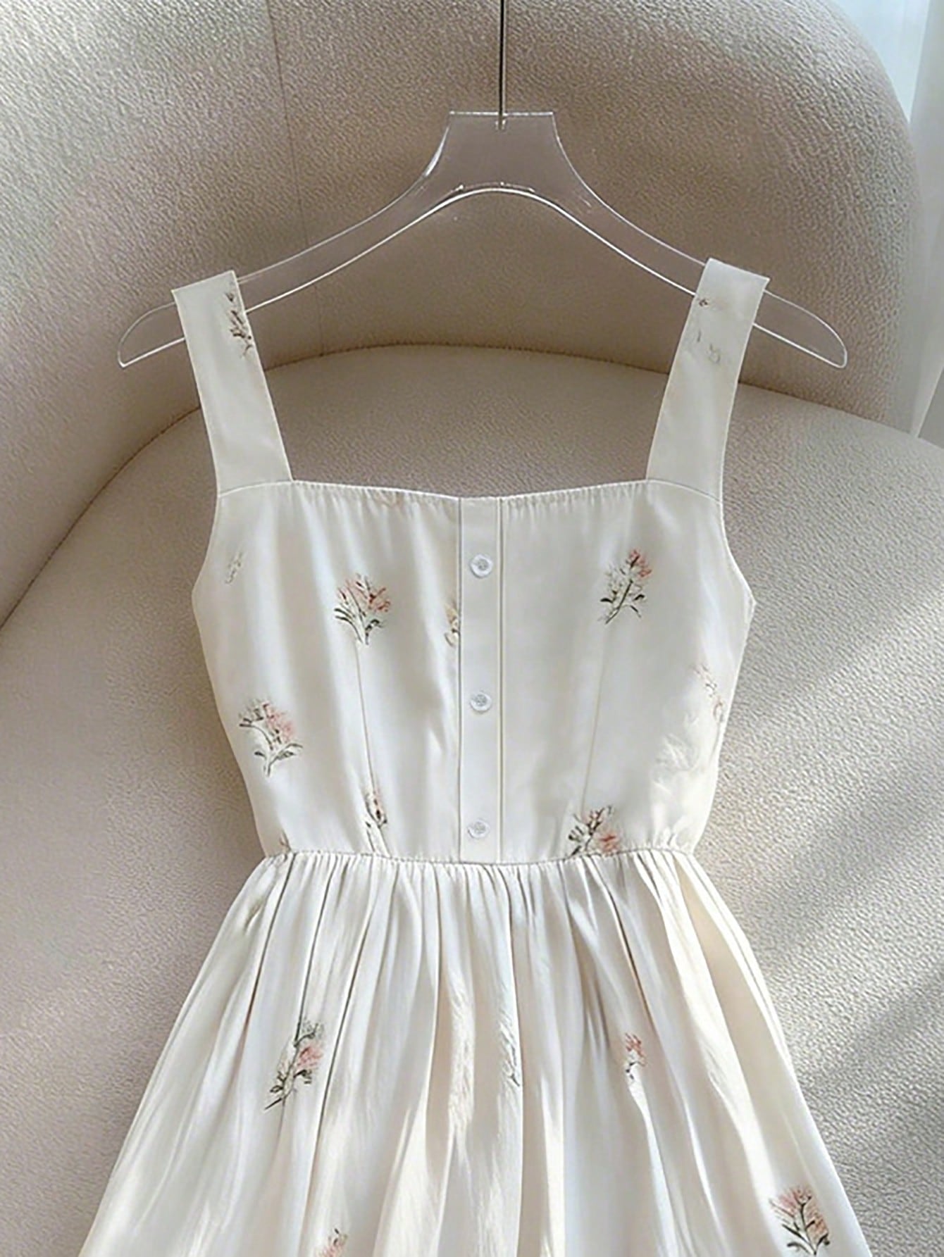 Franclia Ditsy Floral Dress, Sweet Waist Cinched Ruffle Hem Dress, Spring/Summer