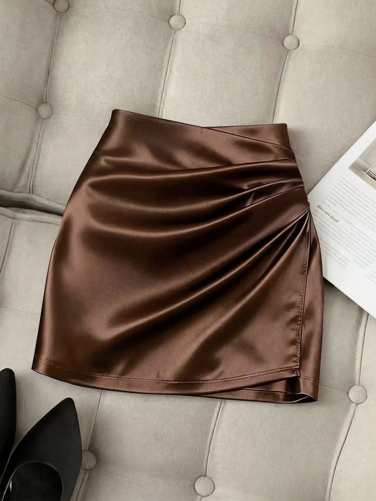 Franclia Fashionable New Glossy Asymmetrical Hem High Waist Slim Fit Pleated Bodycon Skirt, Spring/Summer