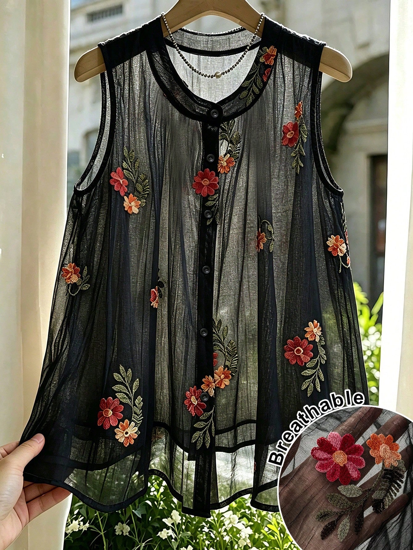 Franclia Plus Size Women's Single-Breasted Embroidered 3D Floral Design Sleeveless Blouse