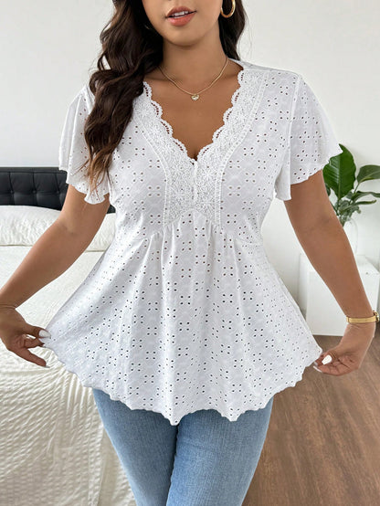 Frenchy Plus Size Women Textured V-Neck Lace Splice T-Shirt