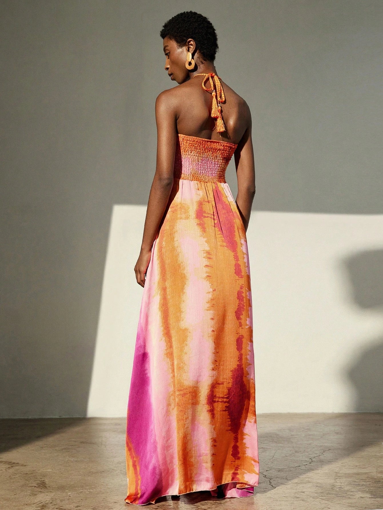 Frievida Chiffon Tie-Dye Print Halter Neck Tie-Up Sleeveless Vacation Dress