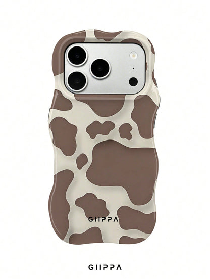GIIPPA 1pc Khaki Base With Brown Cow Print Design, Phone 17 Pro Max Wavy Phone Case, Compatible With Phone 16 Pro Max, 15 Pro Max, 14 Pro Max, Korean Style High-End Fashion Fun Phone Case, Compatible