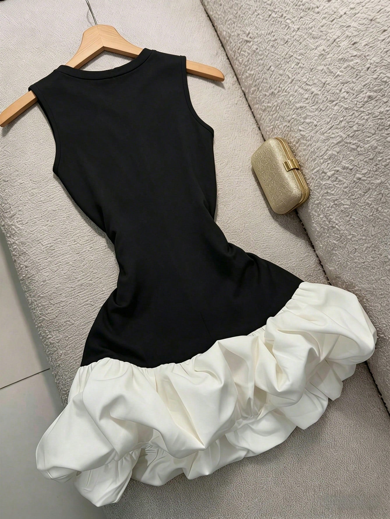 GlowEve Women's Round Neck Color Block Pleated Sexy Date Party Short Tulip Dress