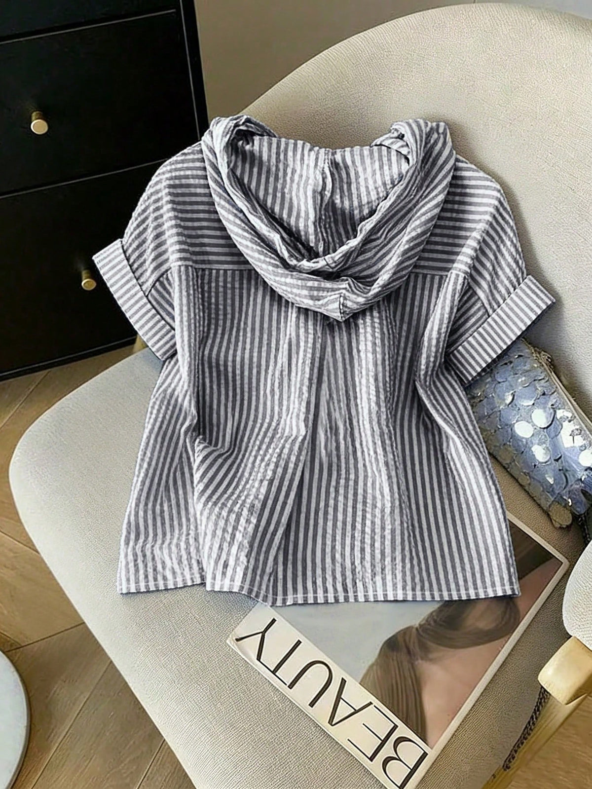 GlowEve Women's Summer Casual Versatile Textured Striped Chiffon Hooded Blouse With Pockets, Short Sleeve