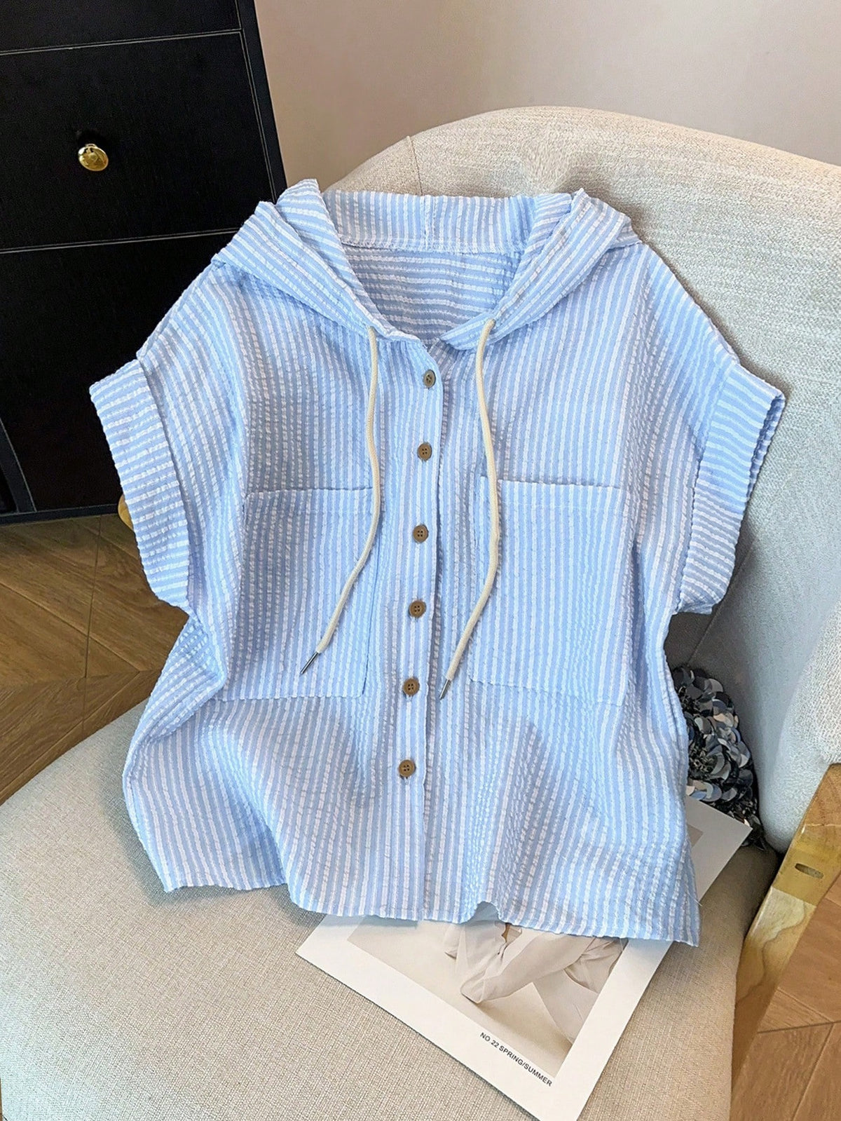 GlowEve Women's Summer Casual Versatile Textured Striped Chiffon Hooded Blouse With Pockets, Short Sleeve