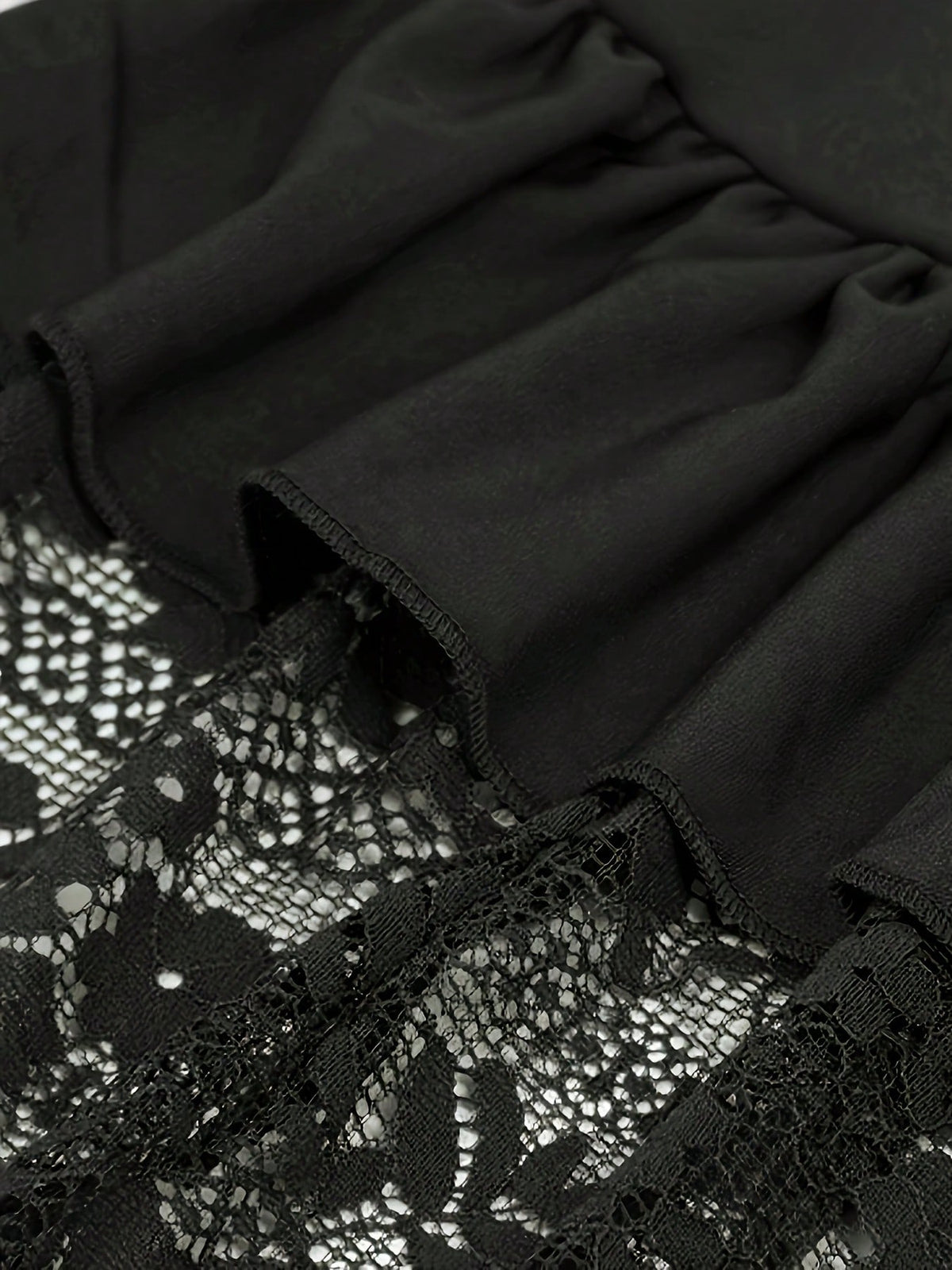 Gothic Style Lace Patchwork Ruffle Hem Solid Color Pirate Skirt Black Spring