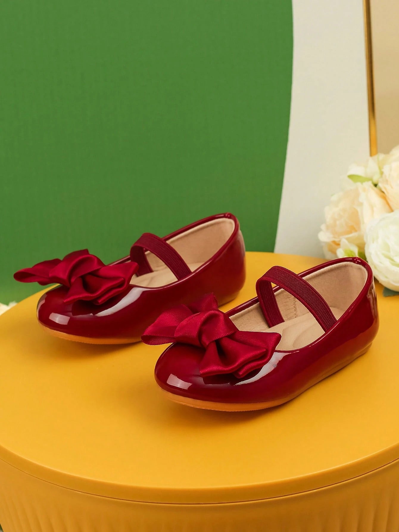 Handmade Ribbon Flower Soft Anti-slip Outdoor Baby Flat Shoes With Built-in Elastic Band