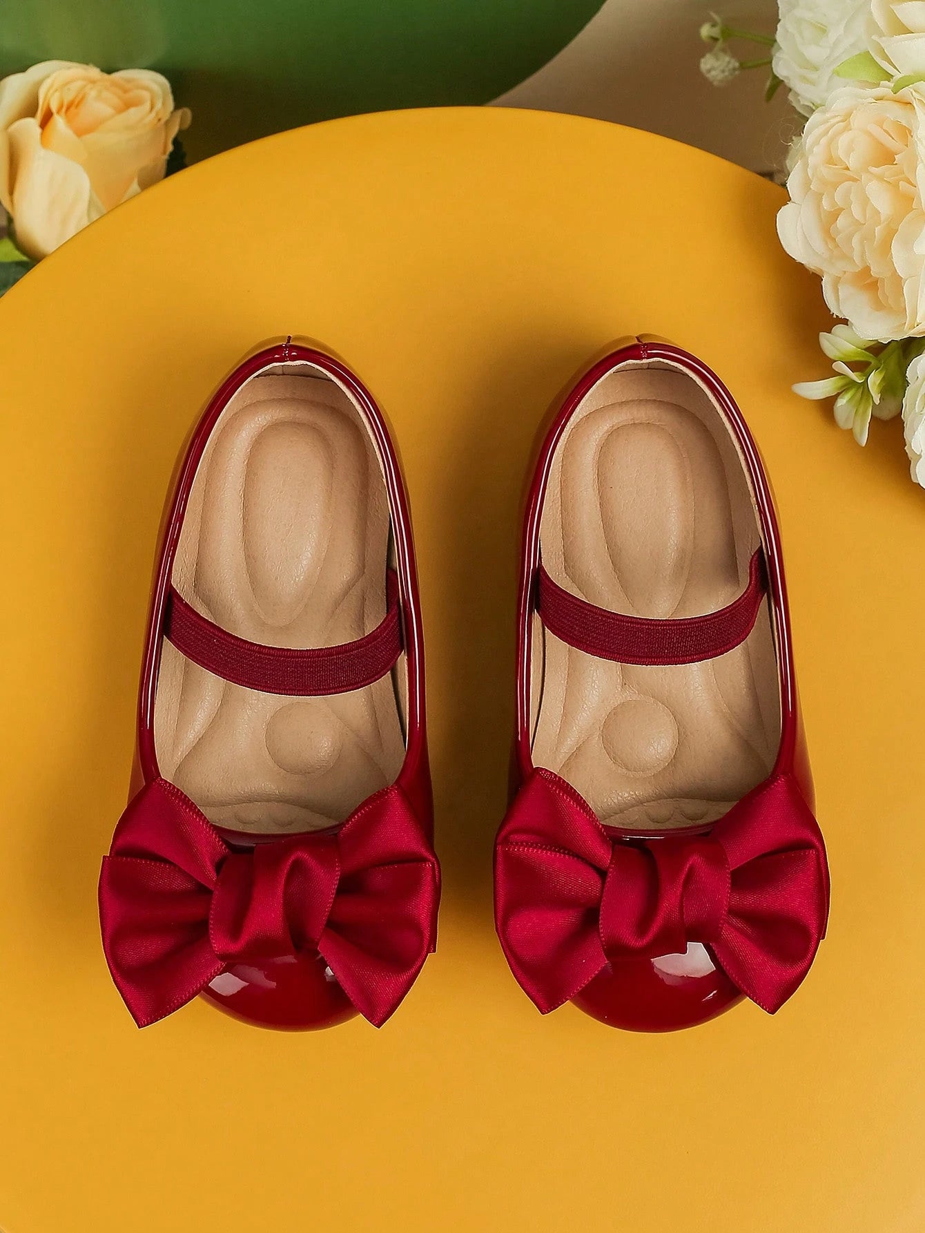Handmade Ribbon Flower Soft Anti-slip Outdoor Baby Flat Shoes With Built-in Elastic Band