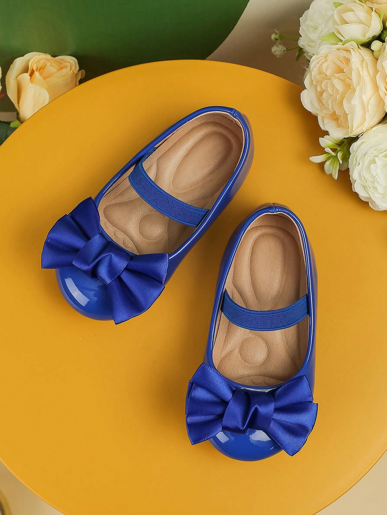 Handmade Ribbon Flower Soft Anti-slip Outdoor Baby Flat Shoes With Built-in Elastic Band