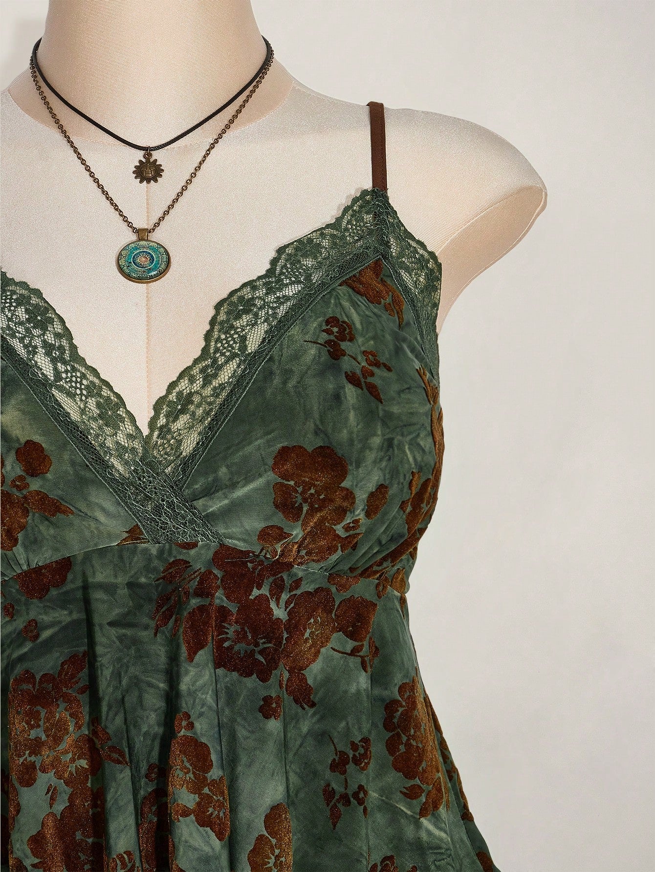 ICON Plus Size Sage Green Summer Boho Elegant Vacation Hippie Women Lace Contrast Allover Print Asymmetric Hem Camisole Top,Festival Graduation Season