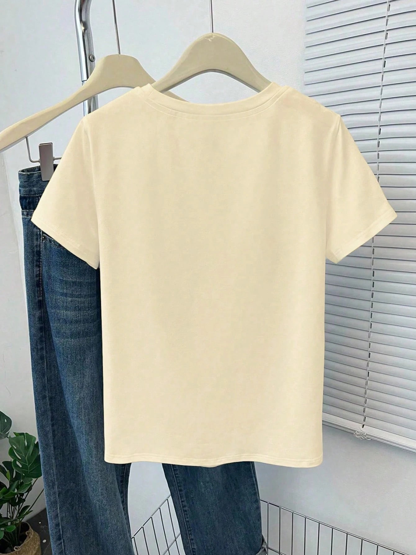 INAWLY Embroidered Lemon Print Summer T-Shirt,White Casual Cute Graphic Picnic Tee,Fashionable Women Fruit Blouse,Food Lover Gift Shirt For Her,Ladies Vibe