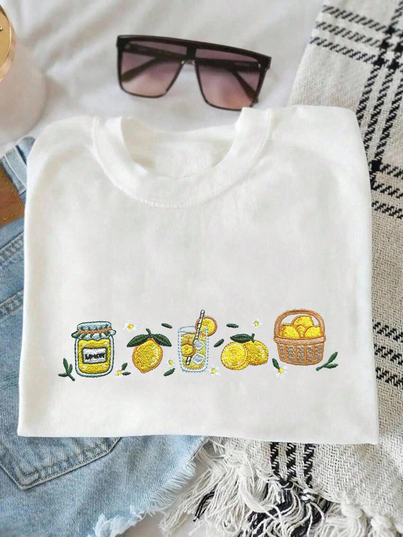 INAWLY Embroidered Lemon Print Summer T-Shirt,White Casual Cute Graphic Picnic Tee,Fashionable Women Fruit Blouse,Food Lover Gift Shirt For Her,Ladies Vibe