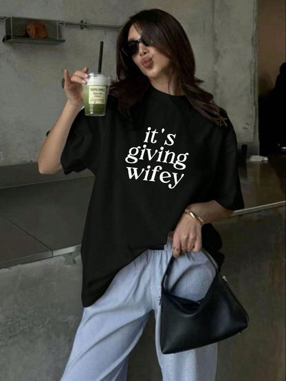 "Its Giving Wifey" Plus Size Crew Neck Short Sleeve T-Shirt- Bride-To-Be T-Shirt, Newlywed T-Shirt, Honeymoon T-Shirt Casual Black Summer