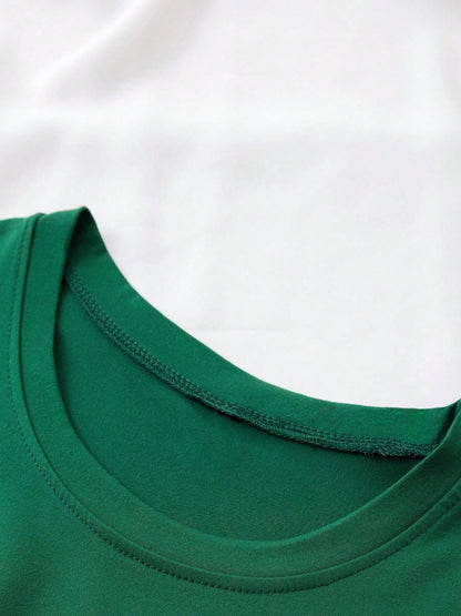 Letter Print T-Shirt, Short-Sleeved Round-Neck Casual Top, Women's Oversized Loose Fit T-Shirt With Retro Graphic Print, Drop Shoulder Short Sleeve