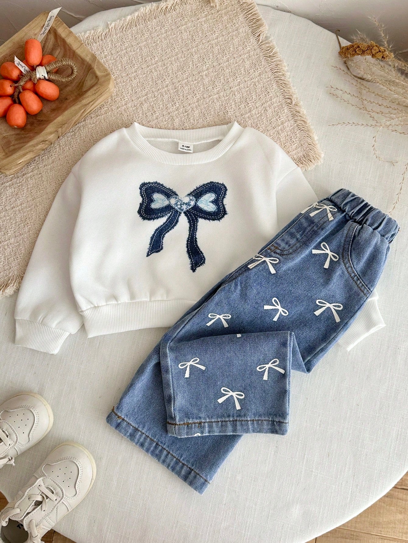 LMoss Kids Baby Girl Bowknot Pattern Print Crew Neck Winter Sweatshirt And Denim Jeans Set Back-To-School White Blue Autumn Cute Baggy Jeans Denim Two Pieces Set