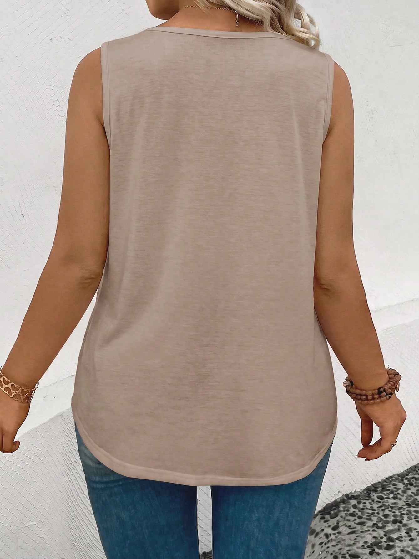 LUNE Women's Spring/Summer New Hot-Selling Gradient Heart Print V-Neck Casual Versatile Plus Size Tank Top