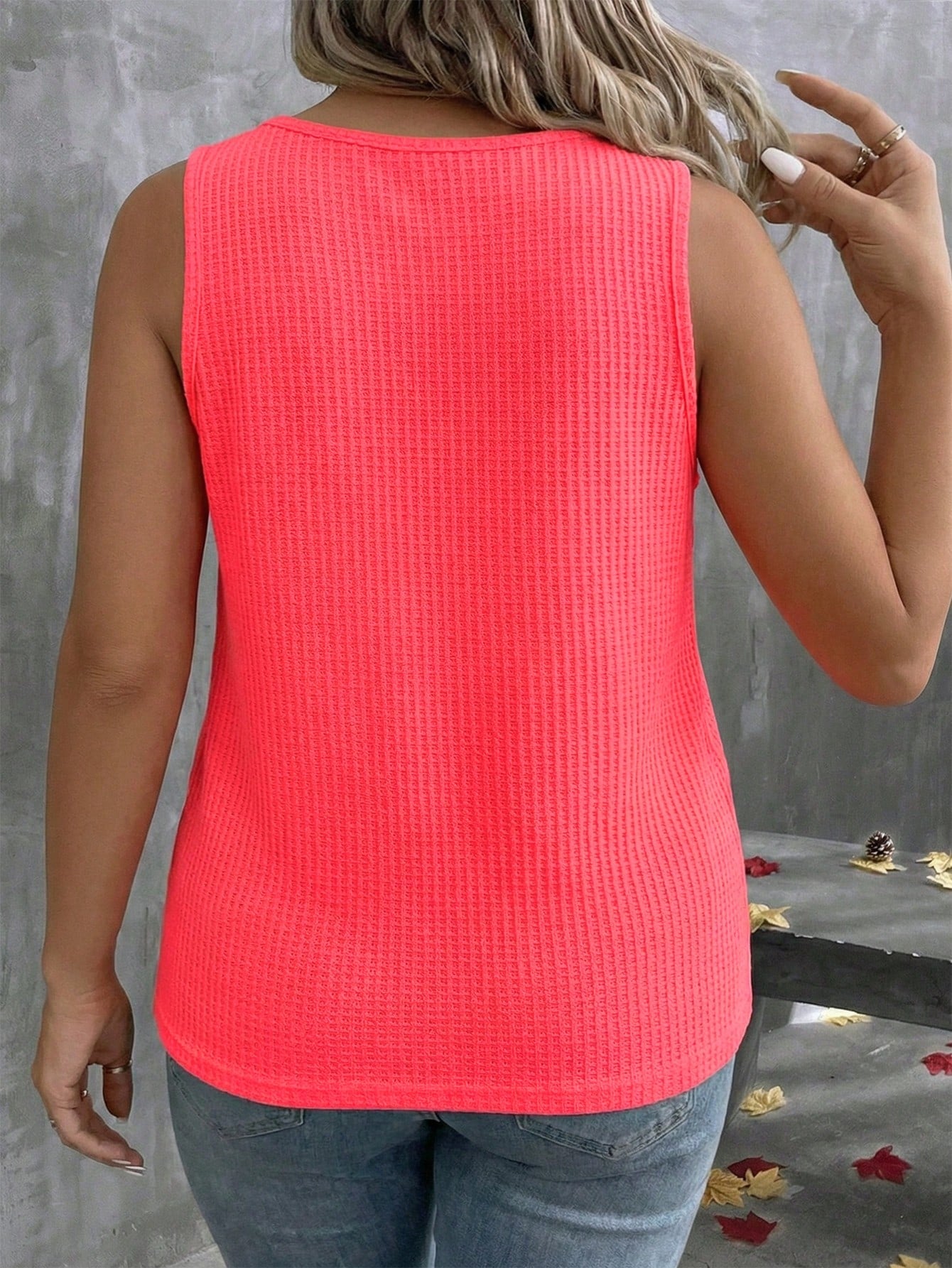 LUNE Women's Spring/Summer New Hot-Selling Gradient Heart Print V-Neck Casual Versatile Plus Size Tank Top