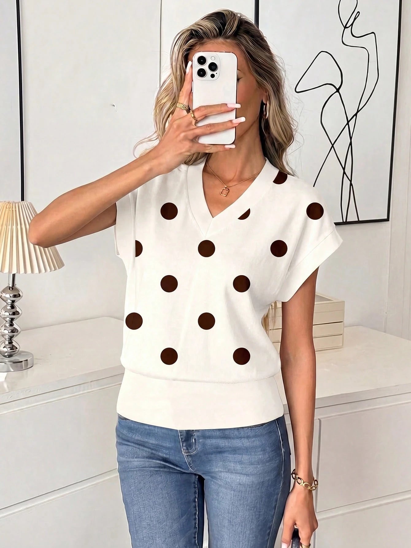 LUNE Women's V-Neck Printed T-Shirt, Versatile For Summer