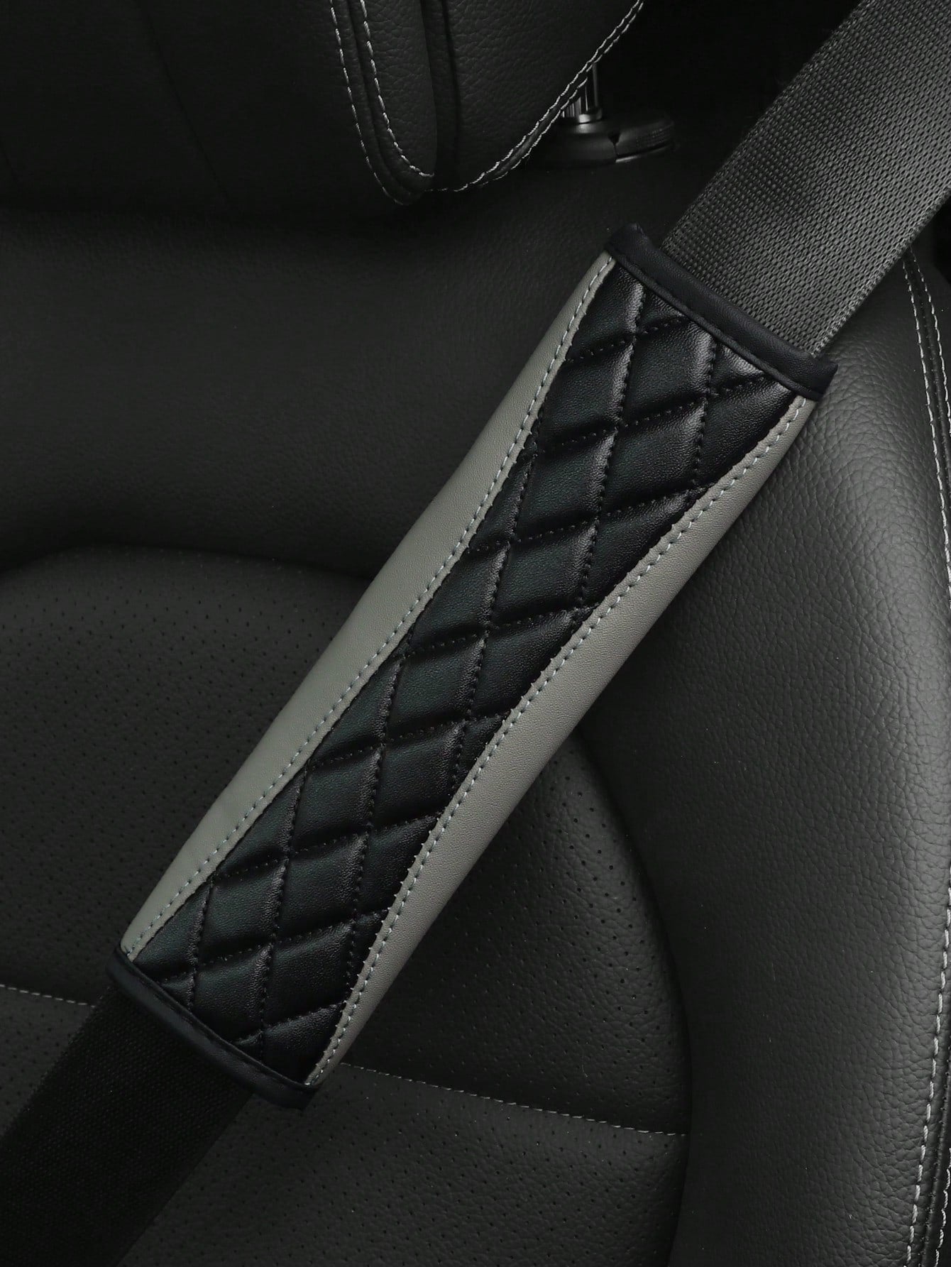 MEIKAXIU 1pc 3D Embroidered Faux Sheepskin Car Seat Belt Cover, Comfortable & Pressure-Relieving, Anti-Tightening & Safety Belt
