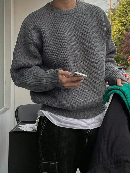 Men's Autumn/Winter Basic Solid Color Casual Fitted Lightweight Sheer Polyester Pique Texture Niche Design Long Sleeve Drop Shoulder Crew Neck Pullover Sweater