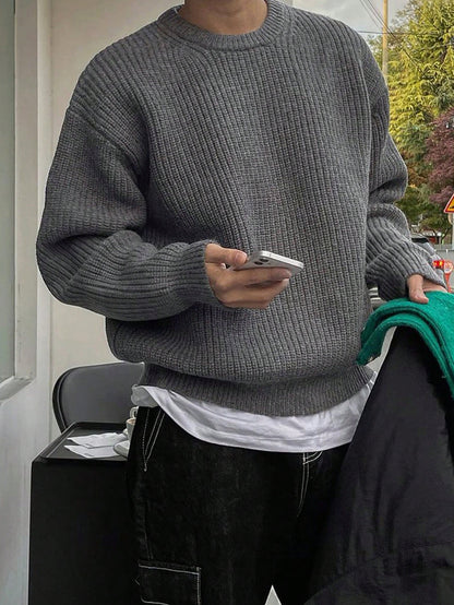 Men's Autumn/Winter Basic Solid Color Casual Fitted Lightweight Sheer Polyester Pique Texture Niche Design Long Sleeve Drop Shoulder Crew Neck Pullover Sweater