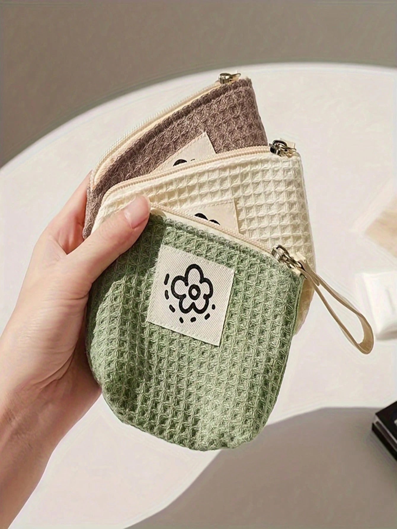 Mini Cute Cartoon Coin Purse, Portable Lipstick/Cosmetic Bag, Earphone & Cable Organizer,For Holiday Beach, Bathroom Collection, Bedroom Collection, Large Capacity,Makeup Bag