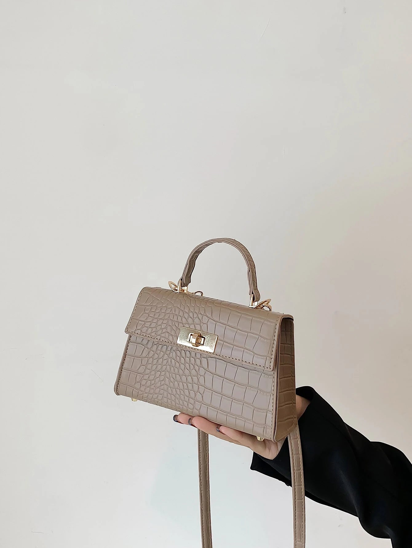 Mini Flap Square Bag Crocodile Embossed Turn Lockhandbag,Crossbody Bag,Shoulder BagMinimalist,CasualSolid ColorPortable,Lightweight,With Adjustable Strapfor Women, Rookies & White-Collar Workers,For G