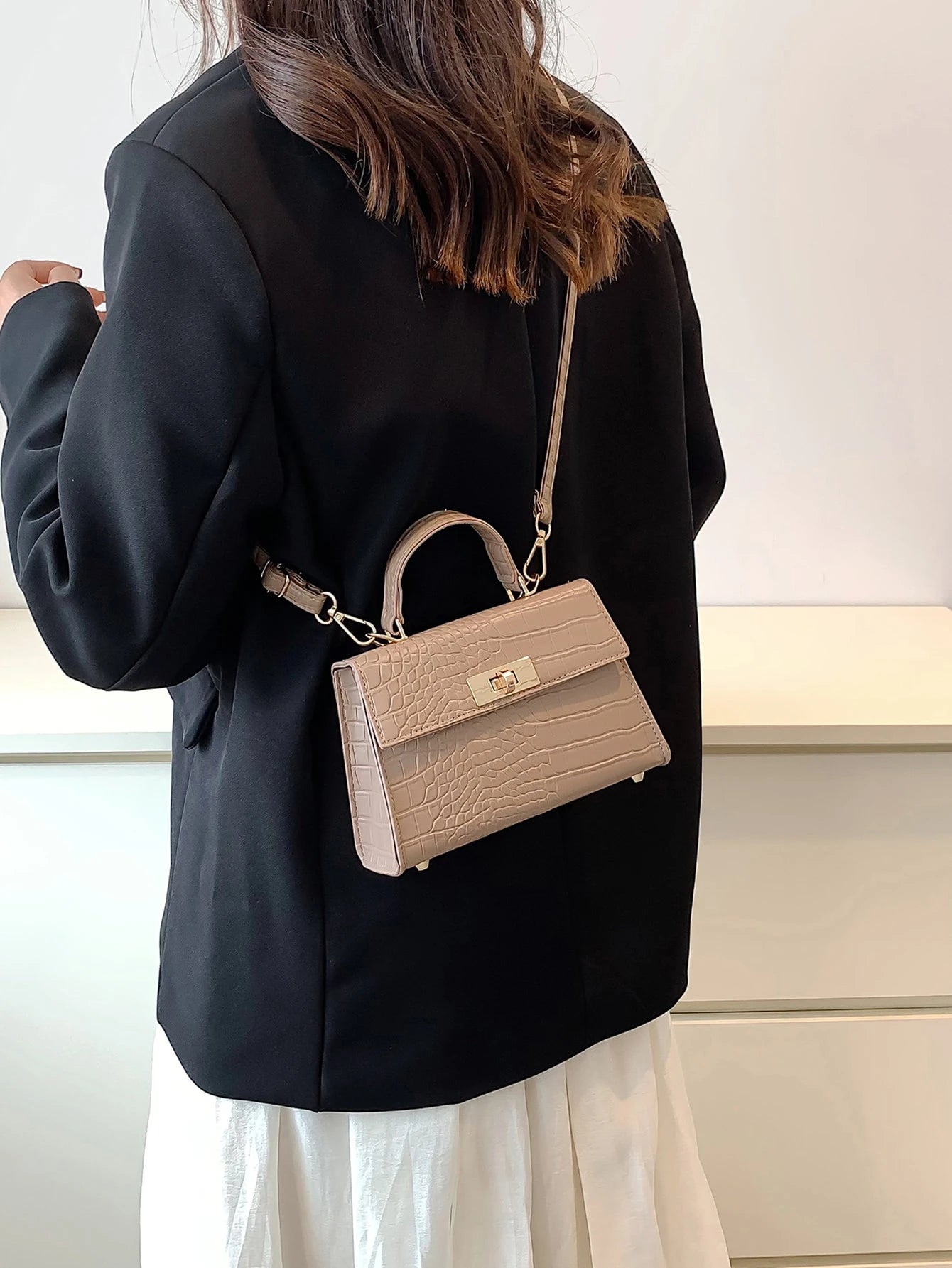 Mini Flap Square Bag Crocodile Embossed Turn Lockhandbag,Crossbody Bag,Shoulder BagMinimalist,CasualSolid ColorPortable,Lightweight,With Adjustable Strapfor Women, Rookies & White-Collar Workers,For G