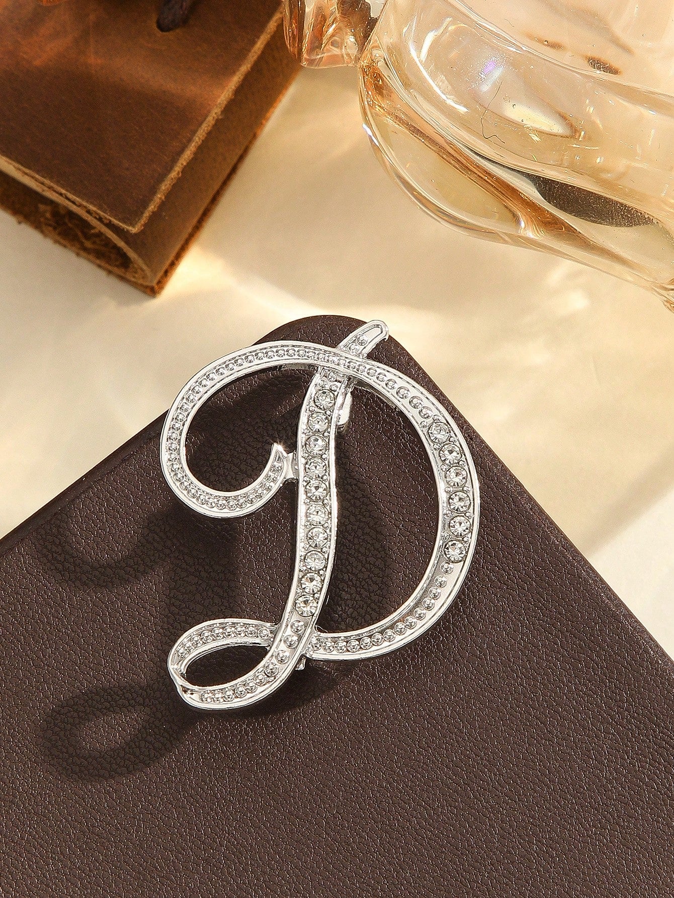 Minimalist 26 Letter Crystal Brooch, Geometric Versatile Lapel Pin For Women Clothing & Bag Accessories