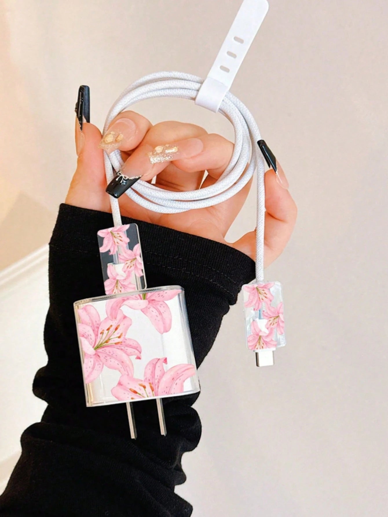 Minimalist Floral Apple Charger Bow Protective Case Suitable For 20W 15 Charger Cable, 16 Pro Max Phone Data Cable, 13/14 Plus Protective Case, Anti-Bending And Anti-Cat Bite