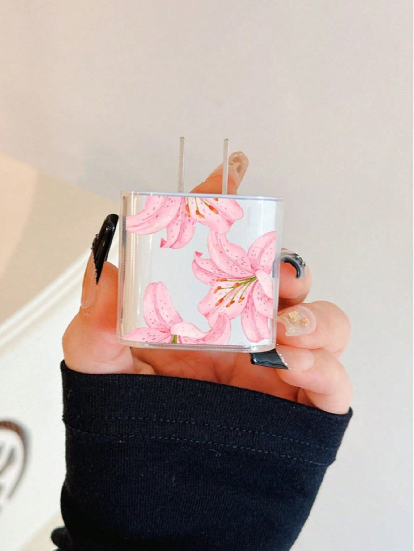 Minimalist Floral Apple Charger Bow Protective Case Suitable For 20W 15 Charger Cable, 16 Pro Max Phone Data Cable, 13/14 Plus Protective Case, Anti-Bending And Anti-Cat Bite