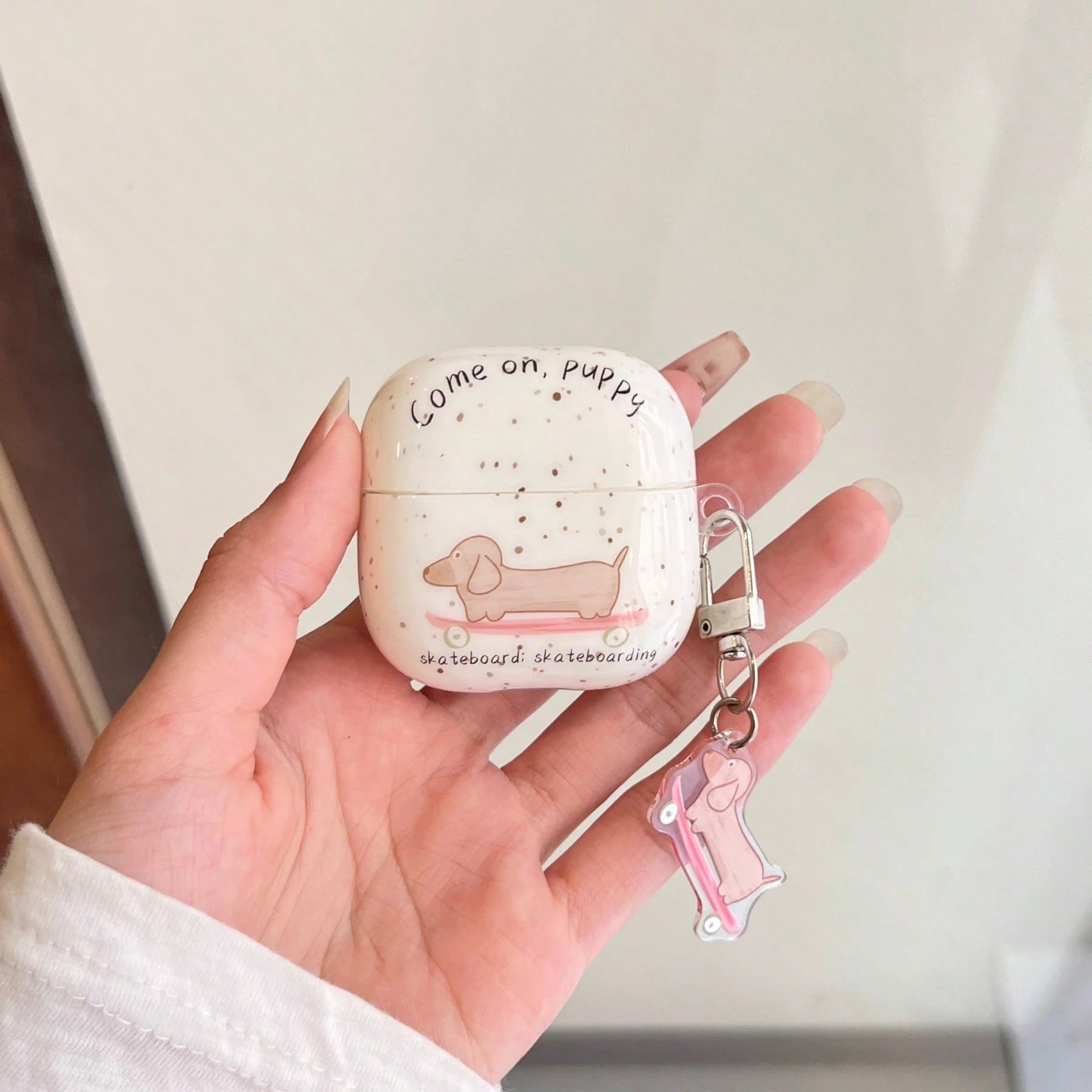 Minimalist Ink Splatter Skateboard Dachshund + Pendant Protective Case Compatible With Huawei FreeBuds6i, FreeBuds SE2/SE3, FreeClip-2, Korean Style Earphone Shell, Fashion Women's Earphone Case, Mini