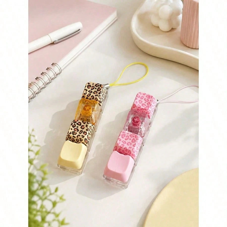 MINKOJA MINKOJA 1Pc Leopard Print Pattern Keyboard Fidget Toy, Fidget Keyboard, 4-Key Stress Relief Toy Keyboard Keychain Toy, Pressable Keyboard Keys
