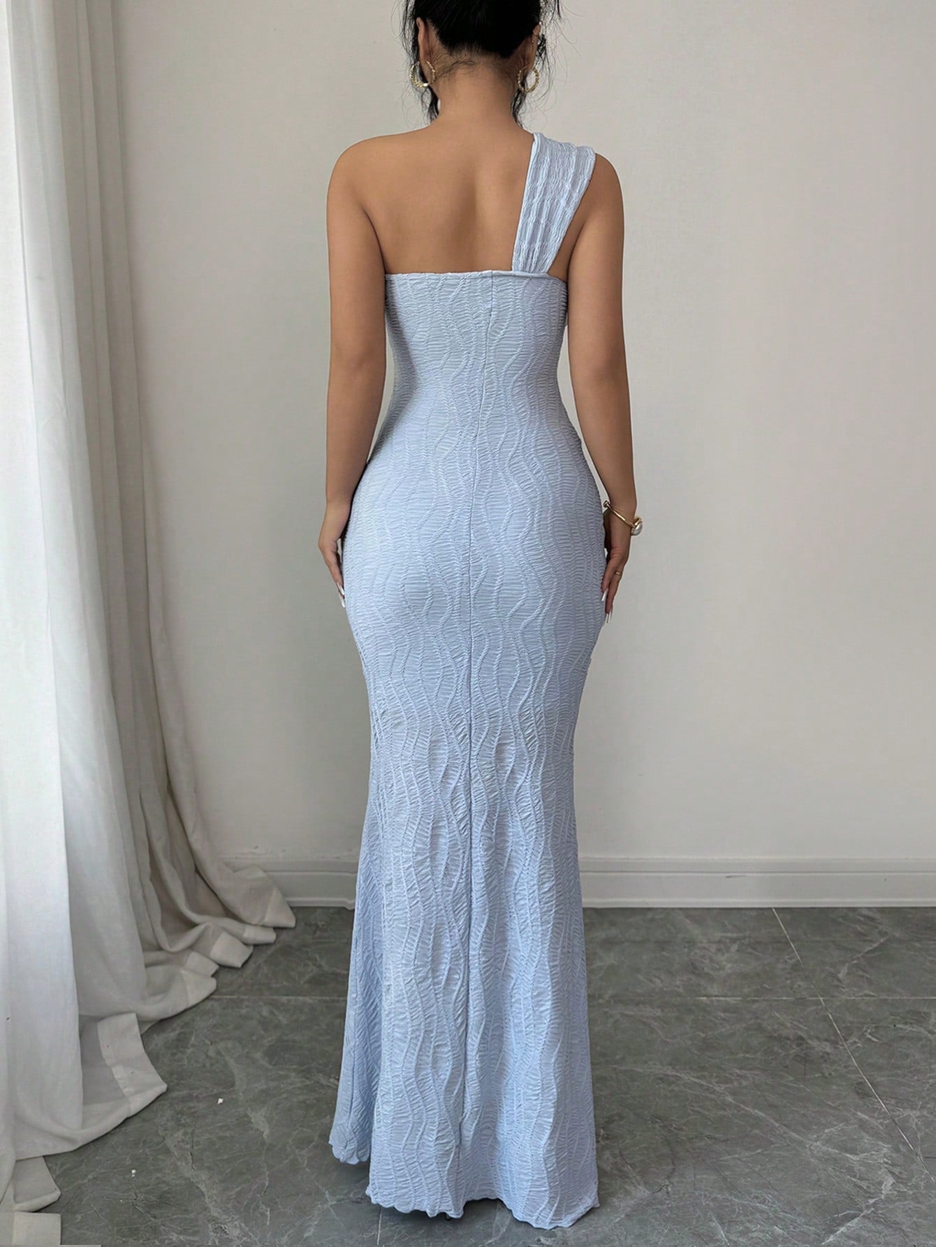 Modelyn Blue Textured One-Shoulder Twist Bandeau Bodycon Fishtail Dress Jacquard Knit Dress