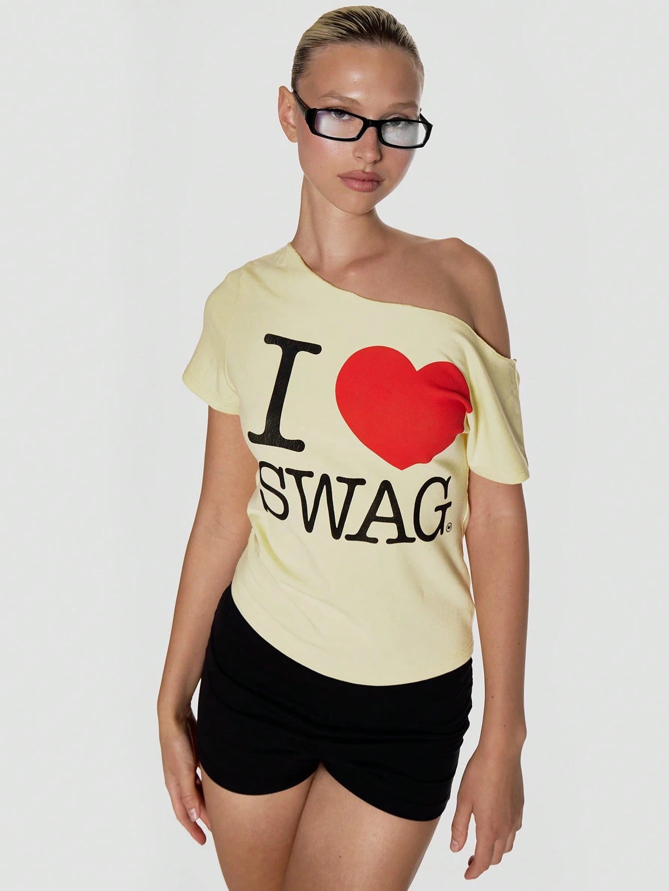 MUSERA Slouchy Off The Shoulder Raw Hem 'I Heart Swag' Slogan Oversized Graphic Tee Summer Holiday Festival Cute Going Out Feminine Girly Y2k Bad Timing